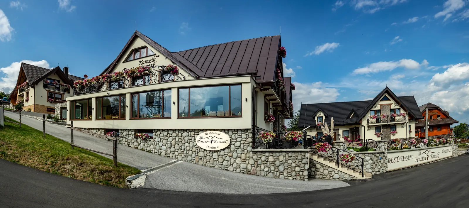 Panoráma resortu v lete pred úpravou